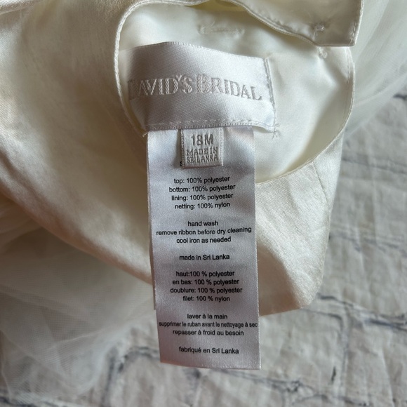 DAVID’S BRIDAL IVORY SATIN FORMAL SLEEVELESS BABY GIRLS DRESS SIZE 18 MONTHS - Picture 6 of 7